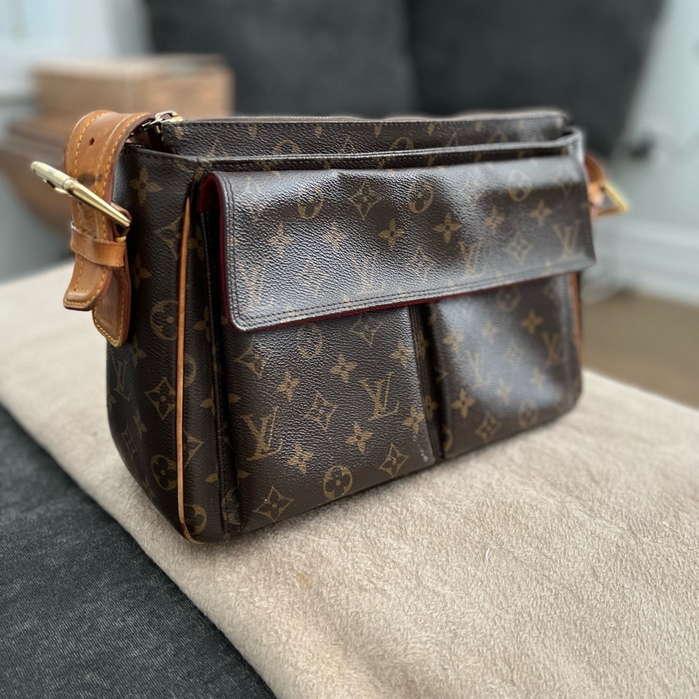 Louis Vuitton Monogram Classic